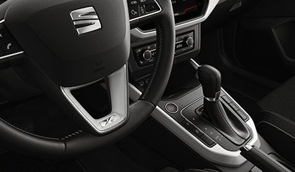 SEAT Arona palanca de cambios